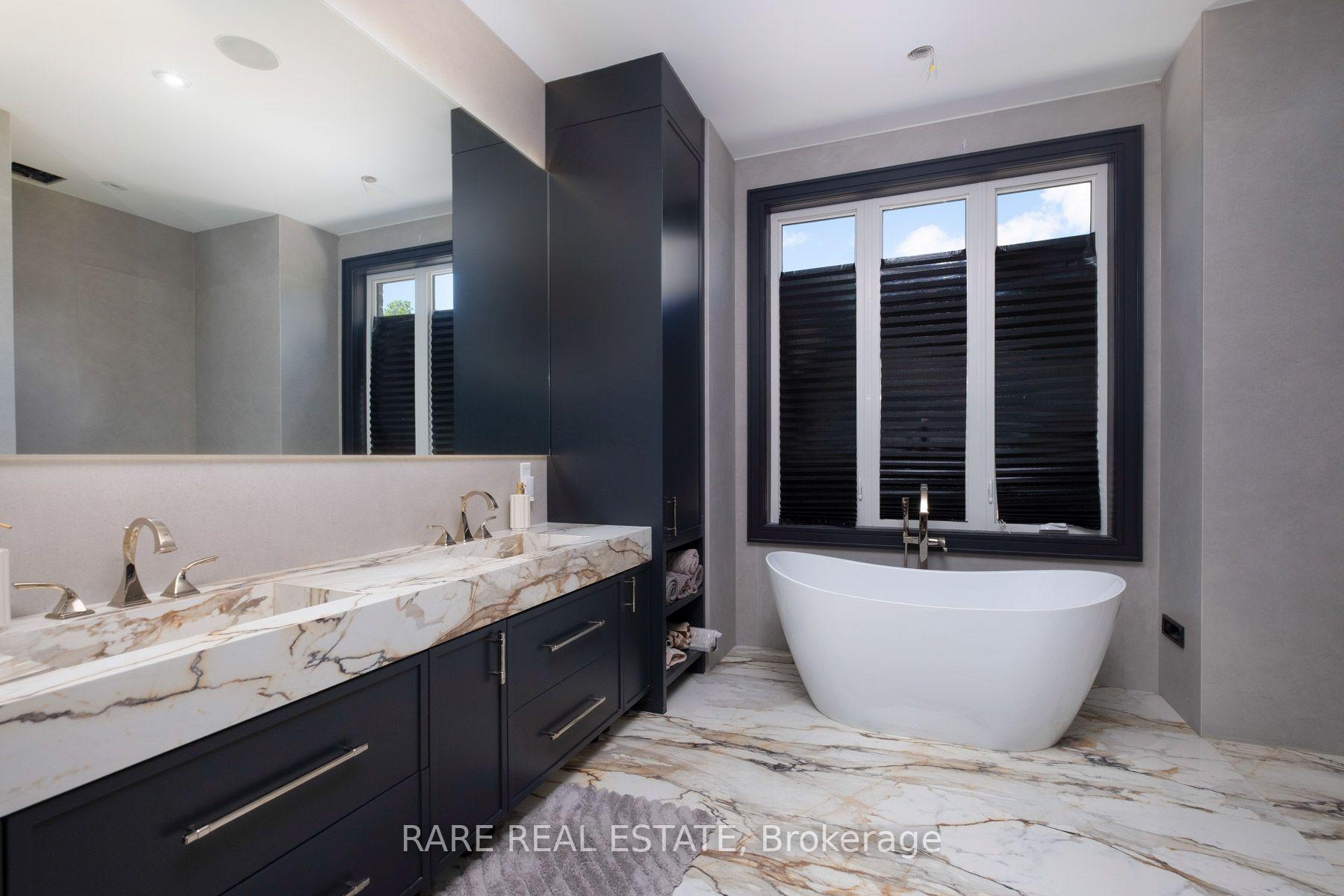 Photo 12 of 23 Valleyview Court, Vaughan, Kleinburg — HOMEH