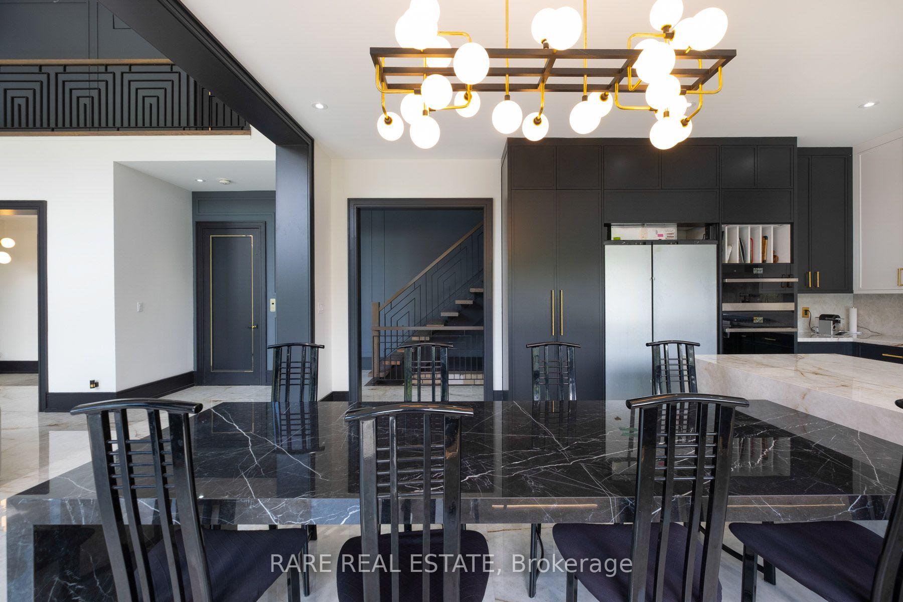 Photo 20 of 23 Valleyview Court, Vaughan, Kleinburg — HOMEH
