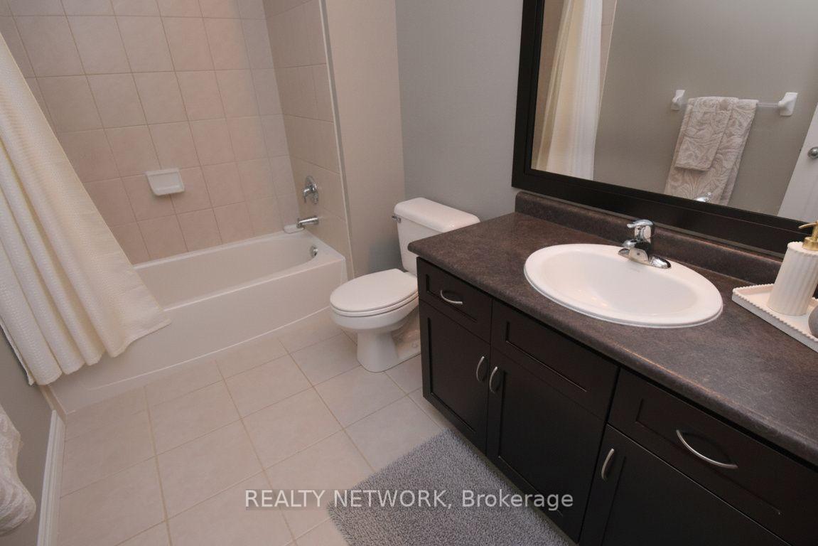 Photo 18 of 132 Clough Crescent, Guelph, Pineridge/Westminster Woods — HOMEH