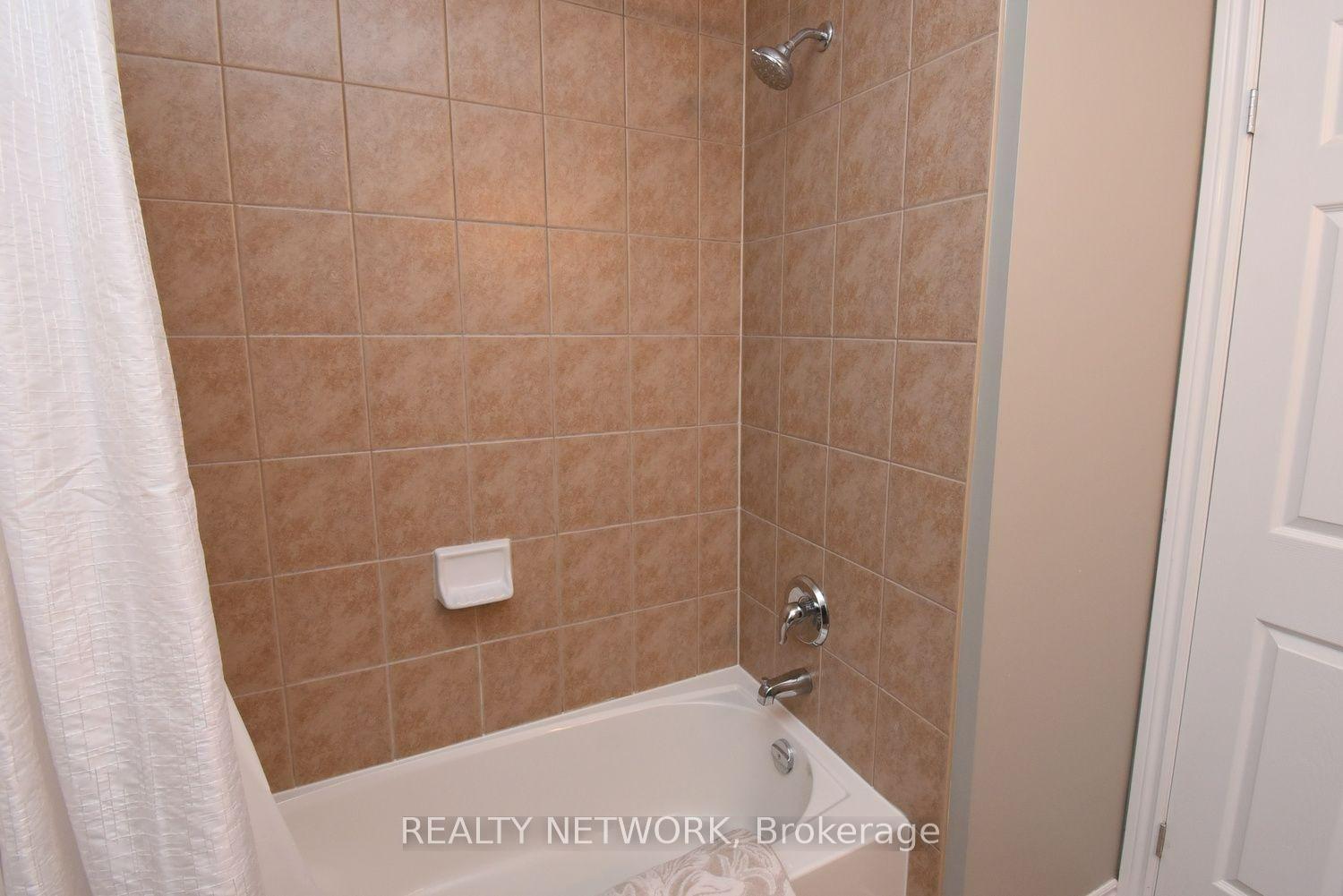 Photo 23 of 132 Clough Crescent, Guelph, Pineridge/Westminster Woods — HOMEH