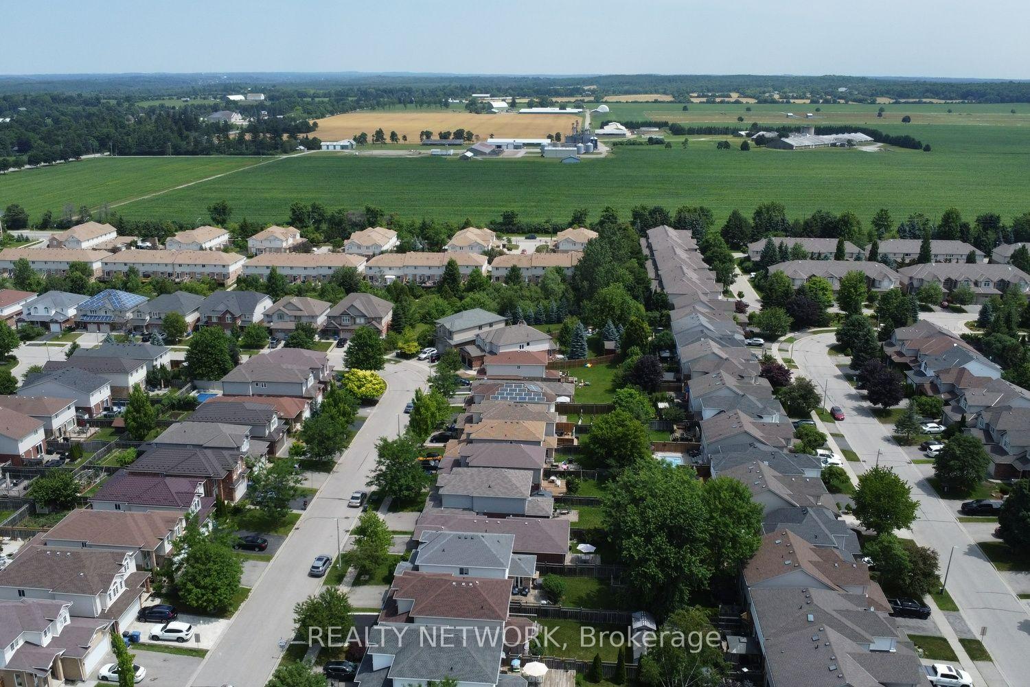 Photo 38 of 132 Clough Crescent, Guelph, Pineridge/Westminster Woods — HOMEH