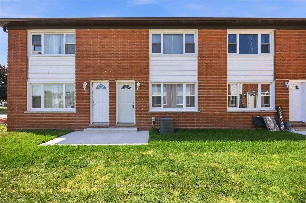 Photo 2 of Unit 2B, 205 Fane Street, St. Clair — HOMEH