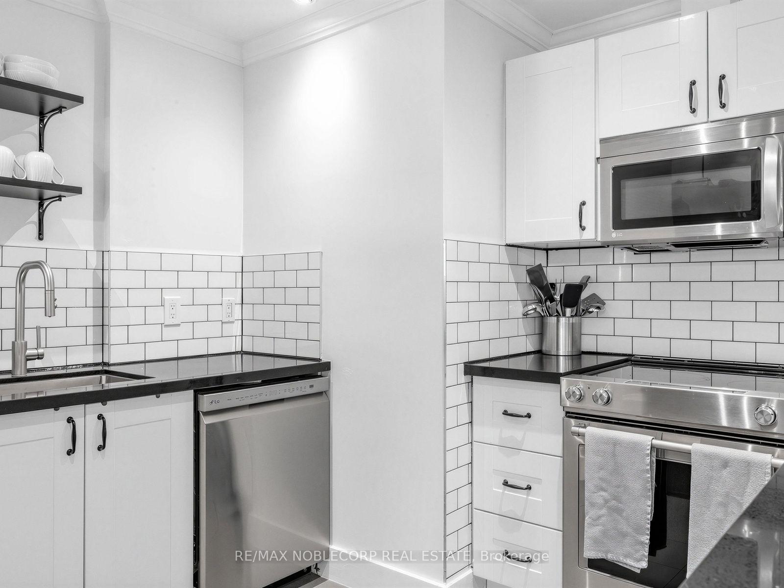 Photo 11 of 12 George McKenzie Court, North York, Humberlea-Pelmo Park — HOMEH