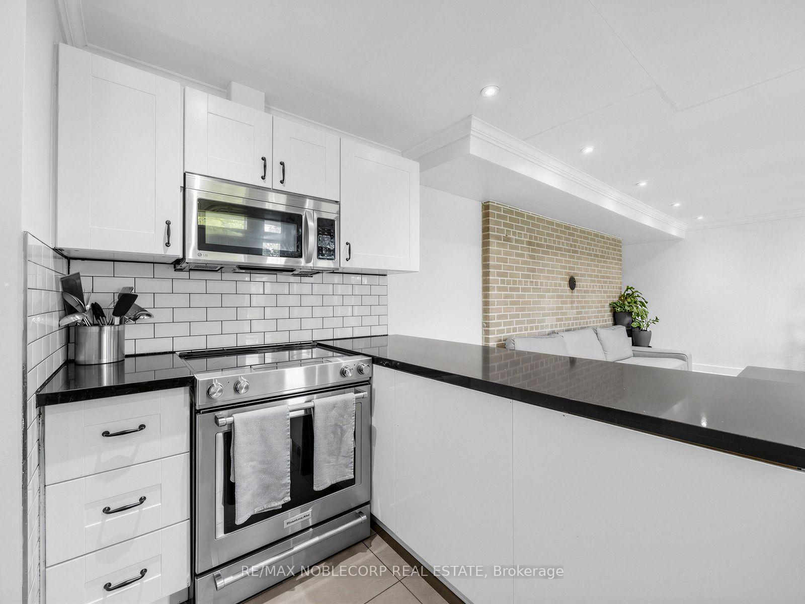 Photo 13 of 12 George McKenzie Court, North York, Humberlea-Pelmo Park — HOMEH