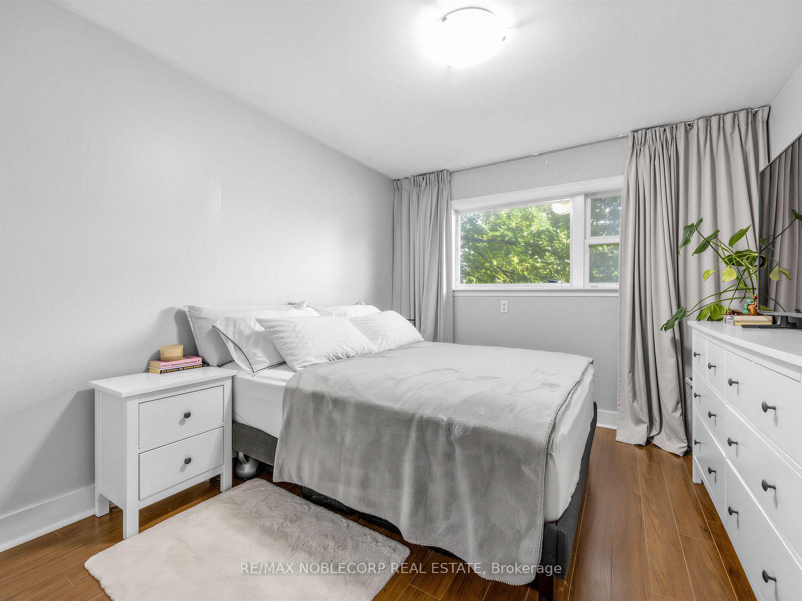 Photo 18 of 12 George McKenzie Court, North York, Humberlea-Pelmo Park — HOMEH