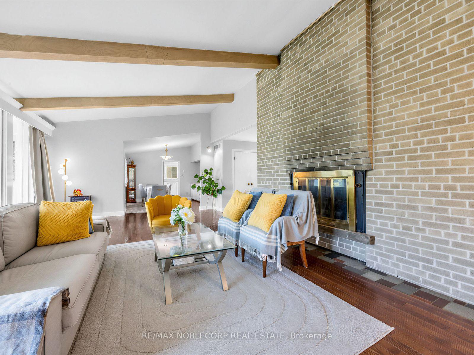 Photo 24 of 12 George McKenzie Court, North York, Humberlea-Pelmo Park — HOMEH
