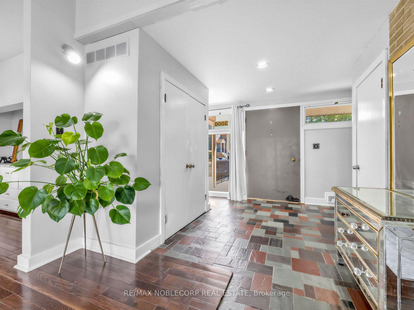 Photo 27 of 12 George McKenzie Court, North York, Humberlea-Pelmo Park — HOMEH