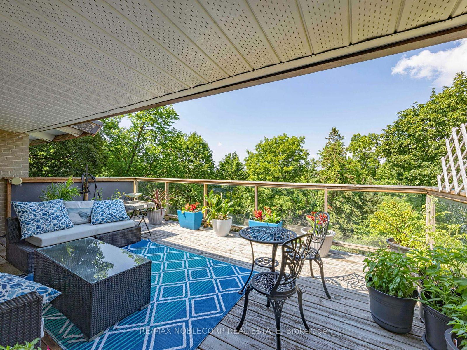 Photo 43 of 12 George McKenzie Court, North York, Humberlea-Pelmo Park — HOMEH