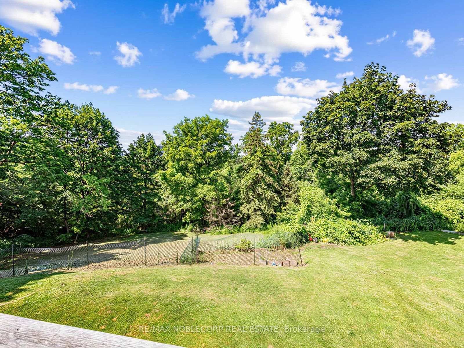 Photo 44 of 12 George McKenzie Court, North York, Humberlea-Pelmo Park — HOMEH