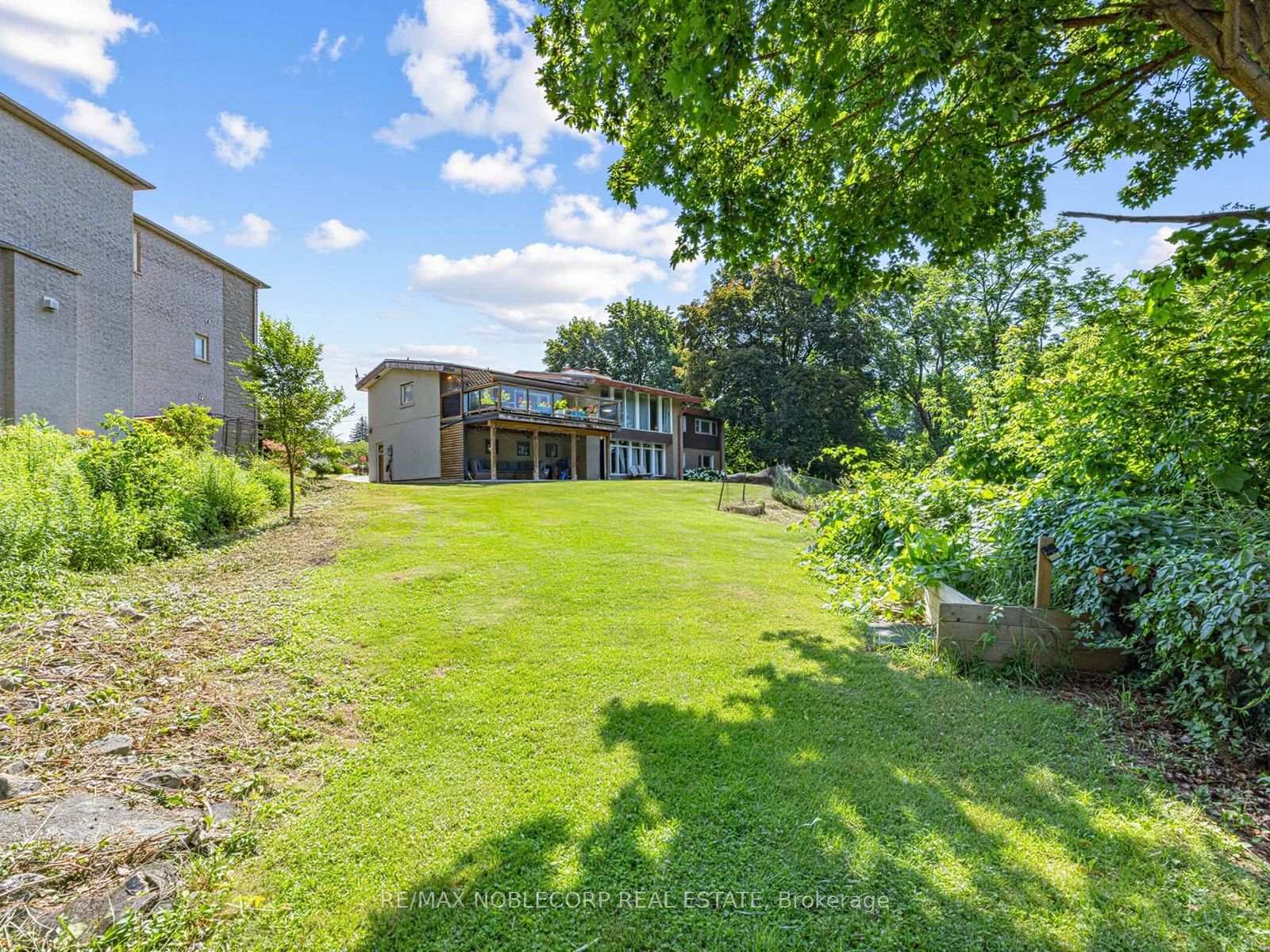 Photo 50 of 12 George McKenzie Court, North York, Humberlea-Pelmo Park — HOMEH