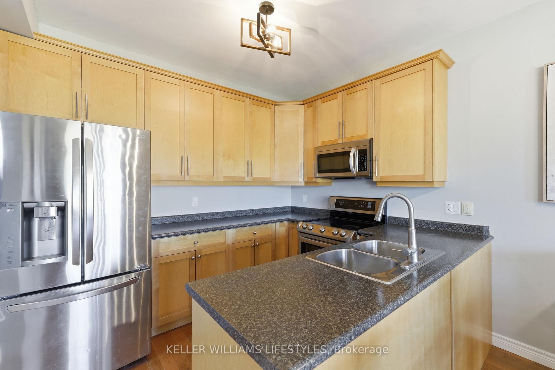 Photo 14 of 1784 Stackhouse Crescent, London, North C — HOMEH