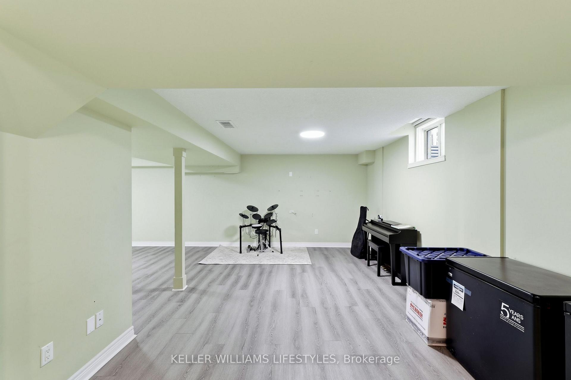 Photo 30 of 1784 Stackhouse Crescent, London, North C — HOMEH