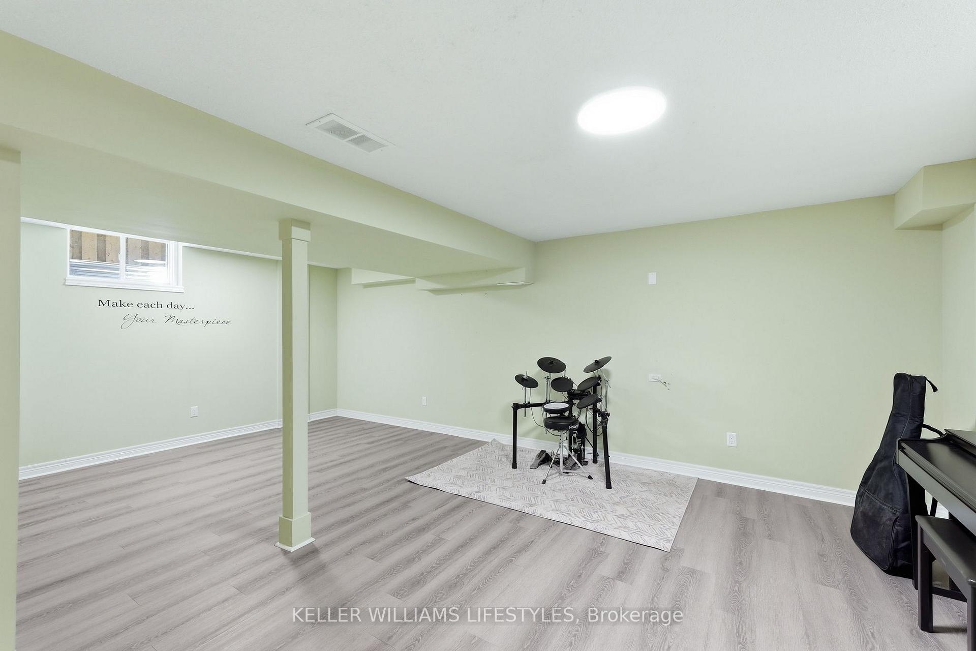 Photo 31 of 1784 Stackhouse Crescent, London, North C — HOMEH