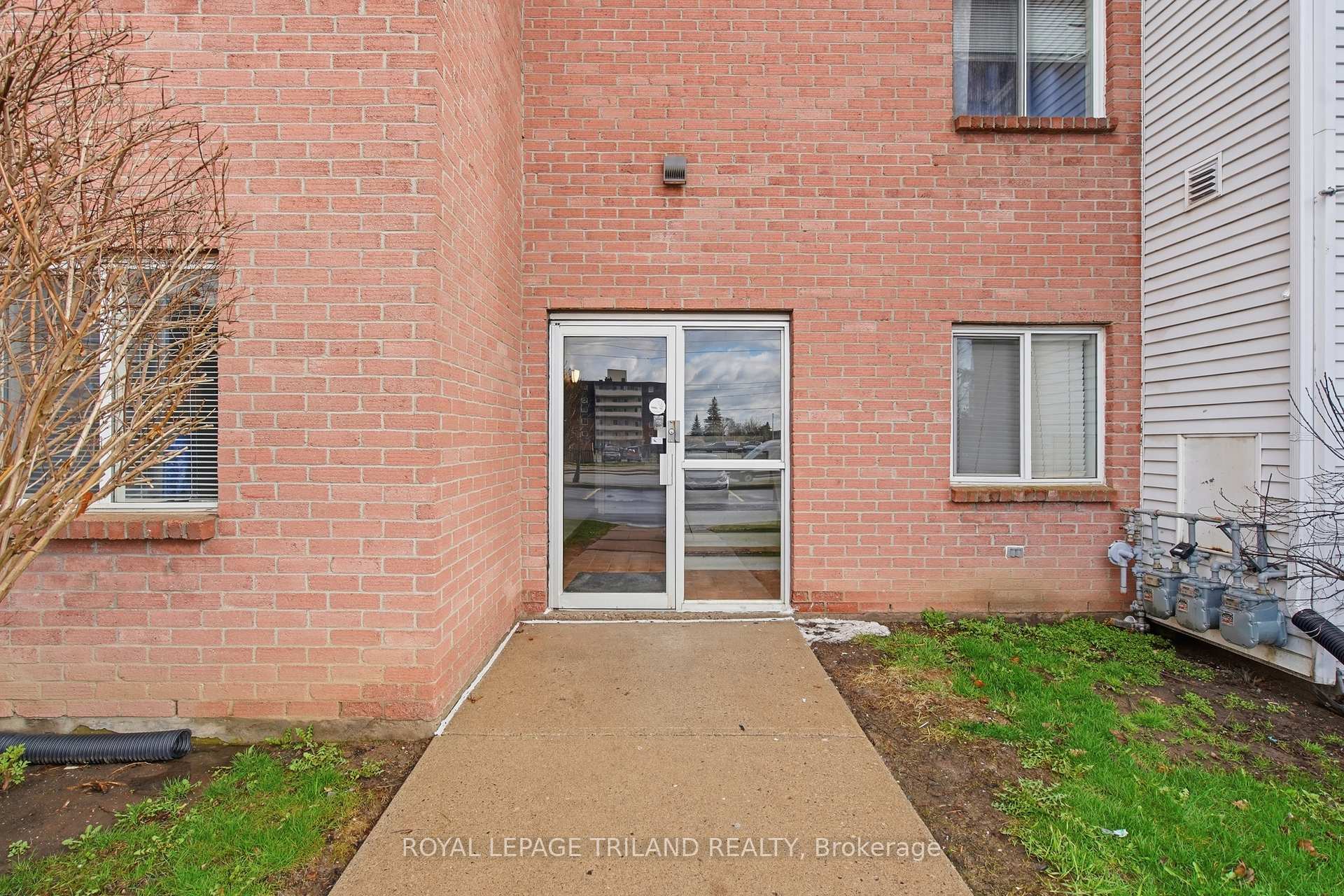 Photo 3 of Unit 135, 1096 Jalna Boulevard, London, South X — HOMEH