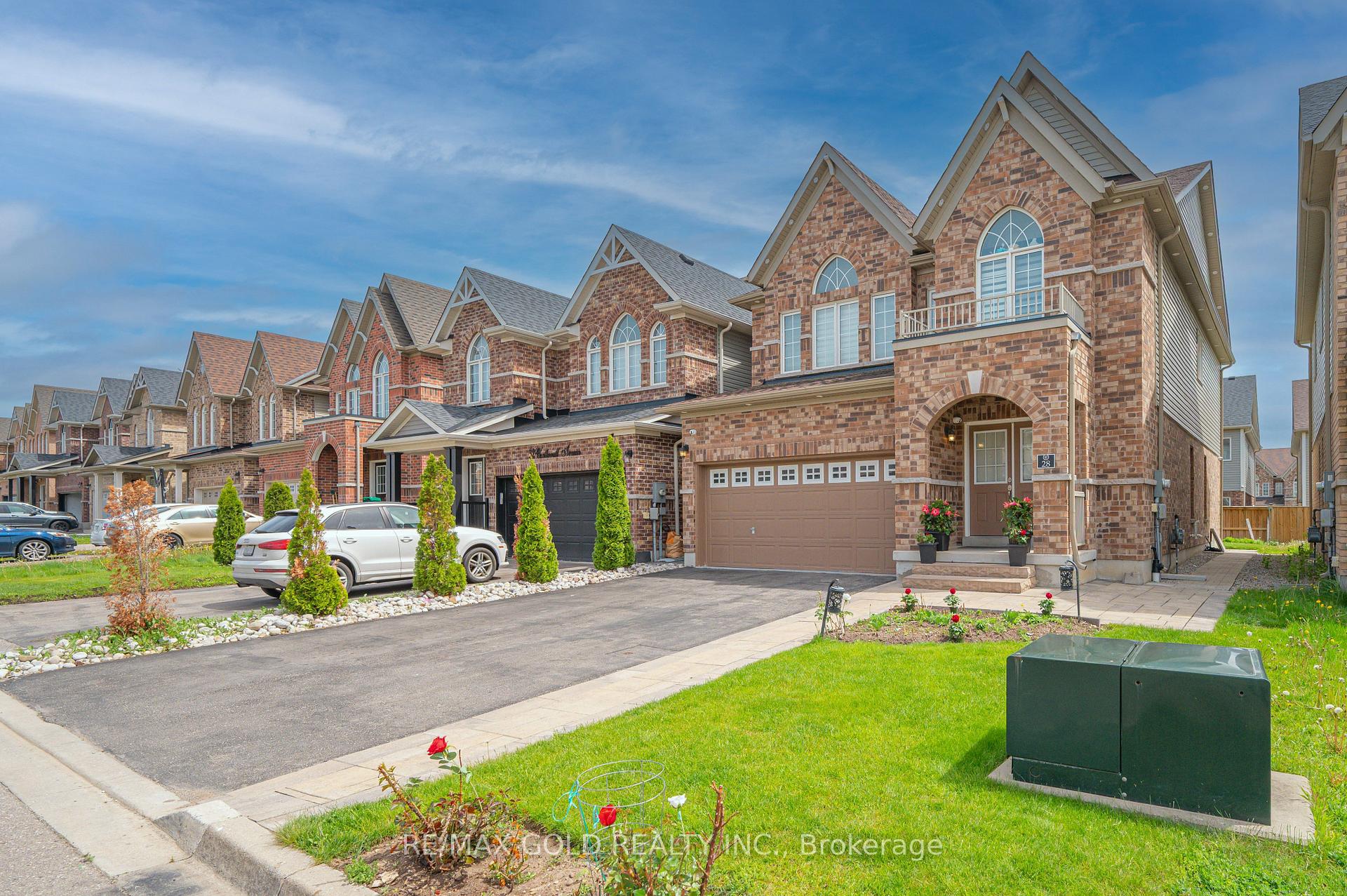 Photo 3 of 28 Weatherall Avenue, Cambridge, Preston Heights — HOMEH