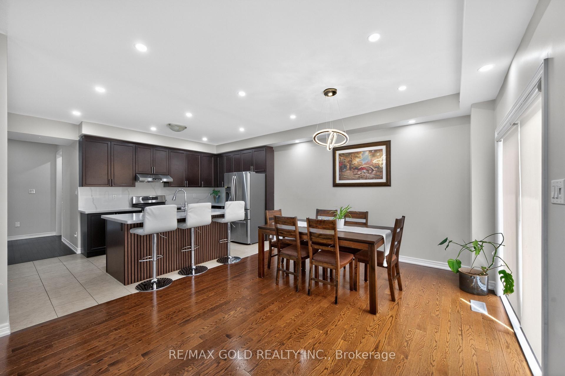 Photo 12 of 28 Weatherall Avenue, Cambridge, Preston Heights — HOMEH