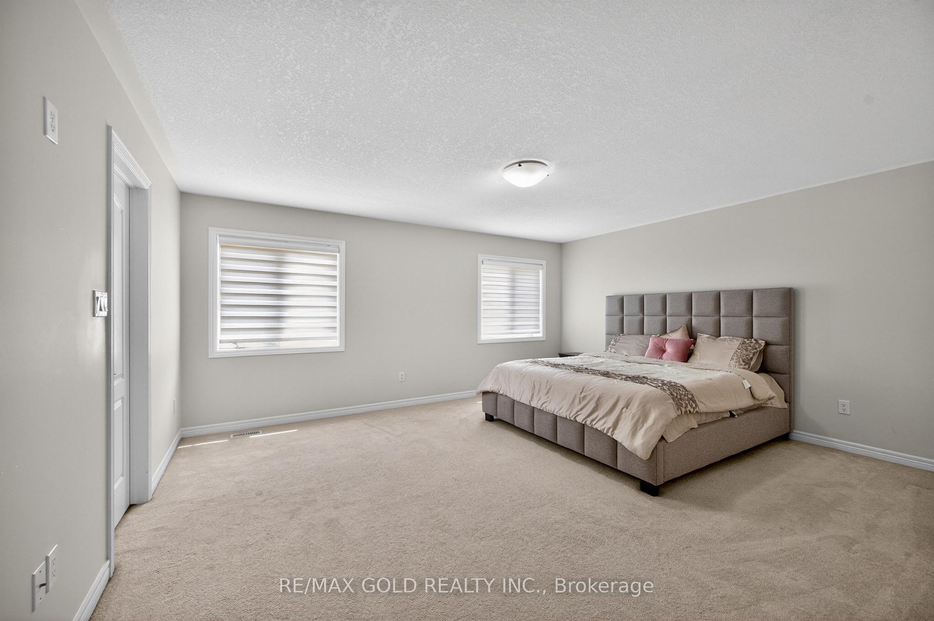 Photo 18 of 28 Weatherall Avenue, Cambridge, Preston Heights — HOMEH