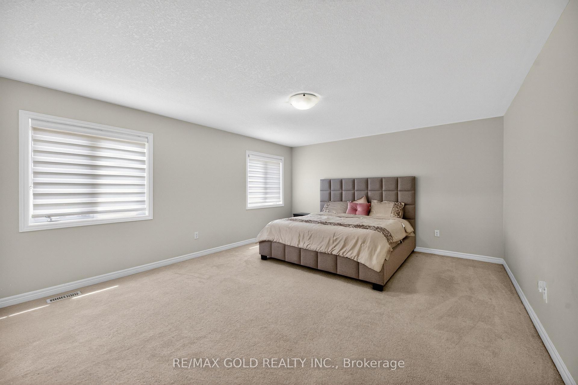 Photo 19 of 28 Weatherall Avenue, Cambridge, Preston Heights — HOMEH