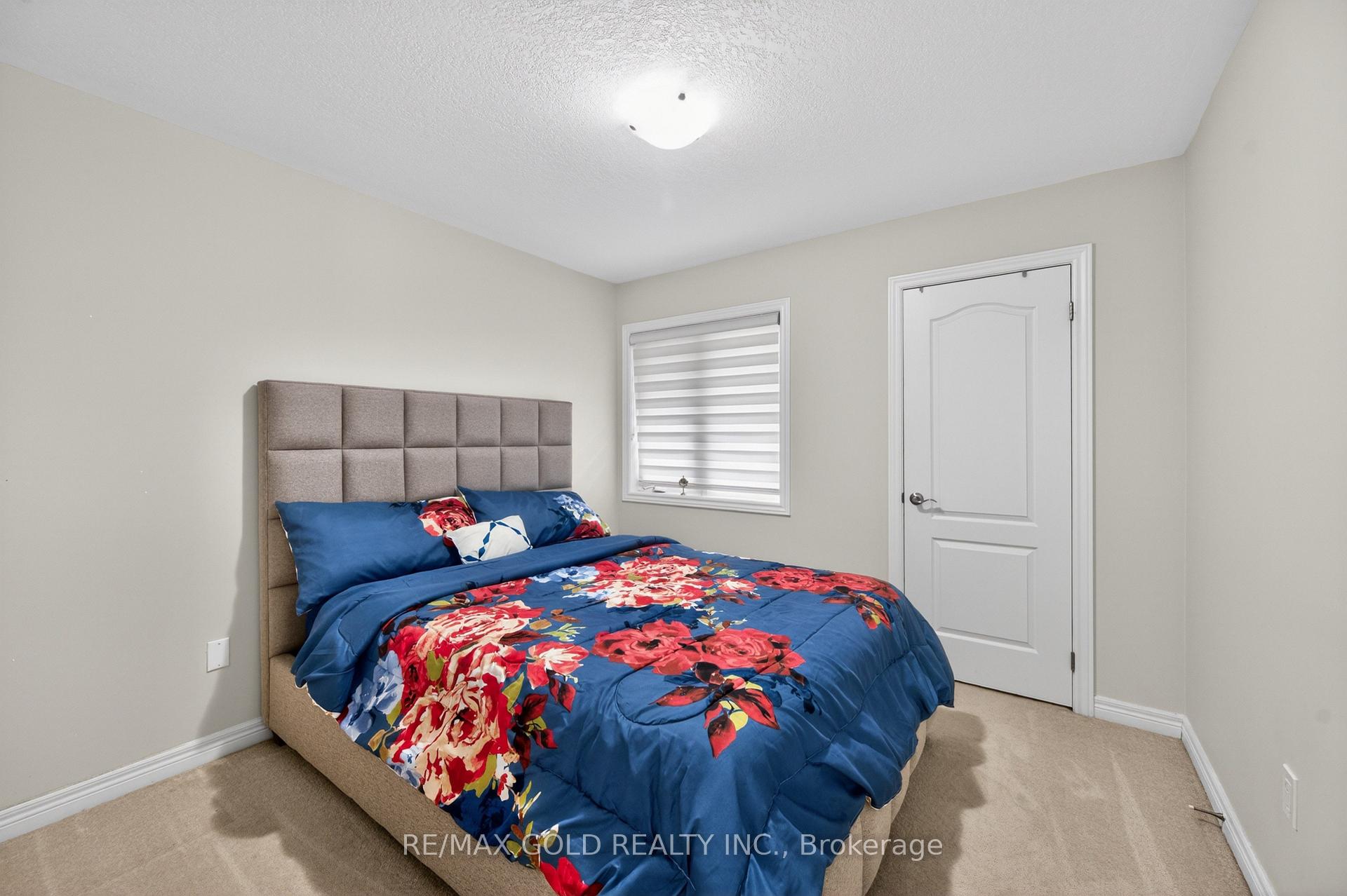 Photo 26 of 28 Weatherall Avenue, Cambridge, Preston Heights — HOMEH
