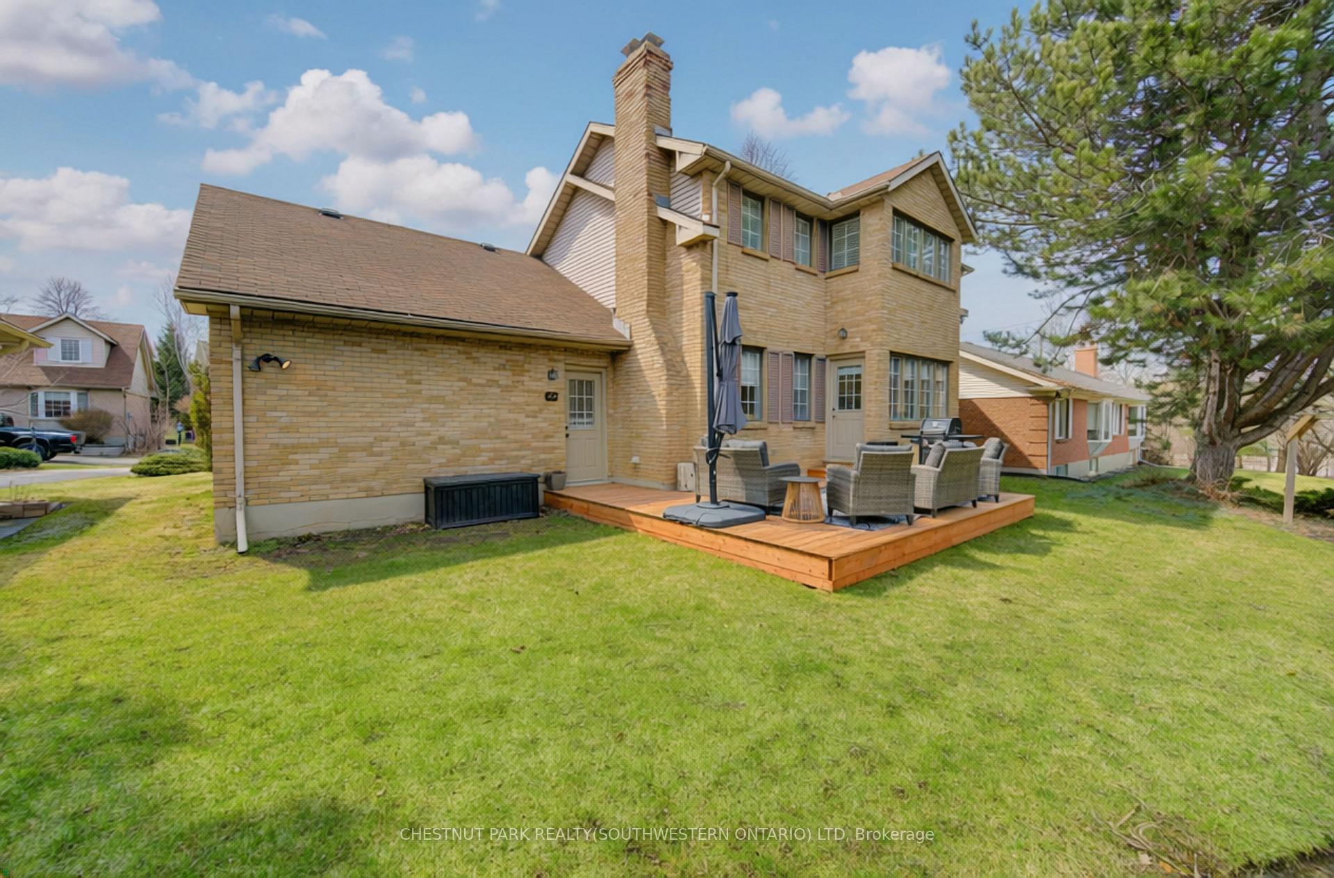 Photo 29 of Unit 9, 306 Roxton Drive, Waterloo, Upper Beechwood — HOMEH