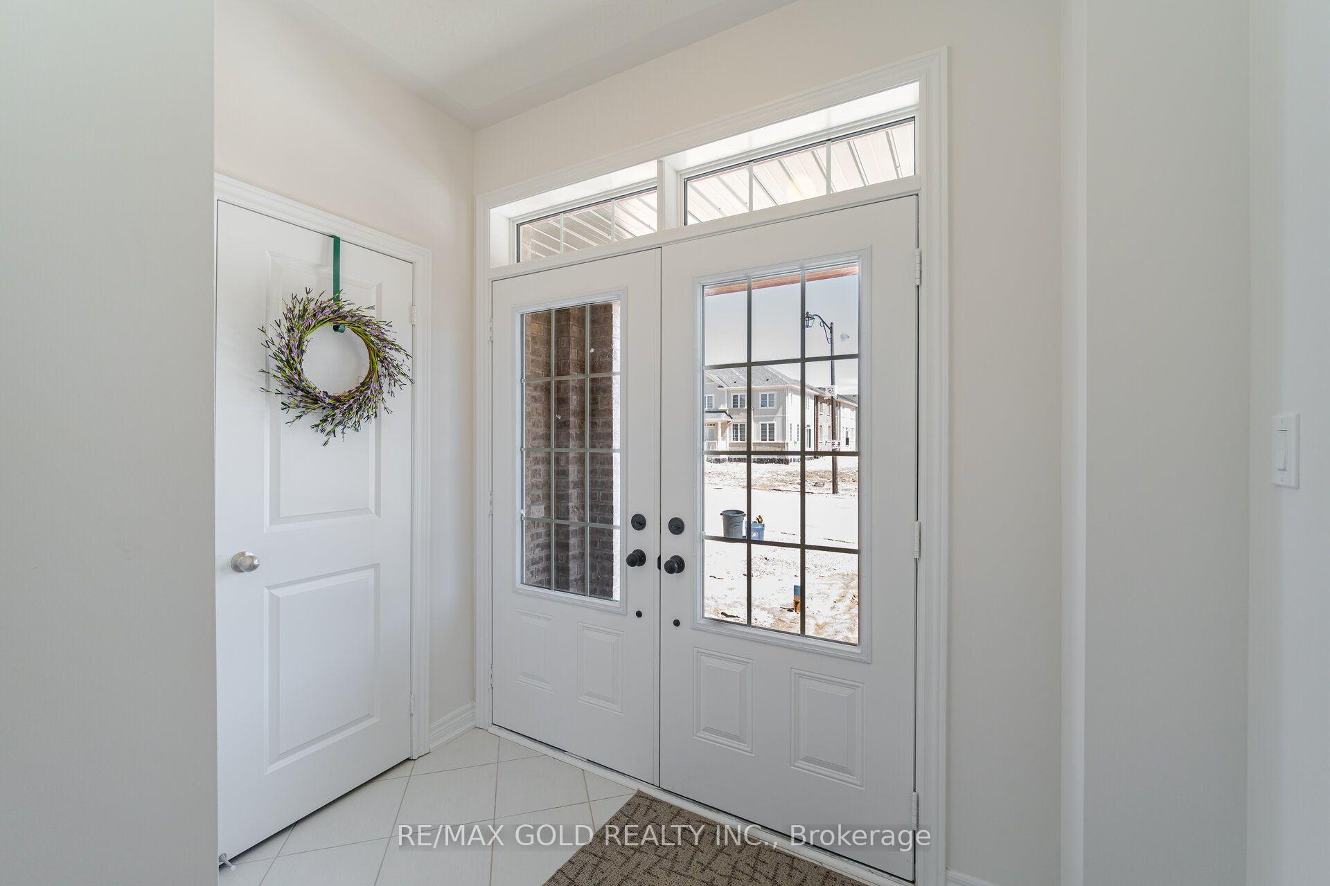 Photo 4 of 210 Chippewa Avenue, Shelburne — HOMEH