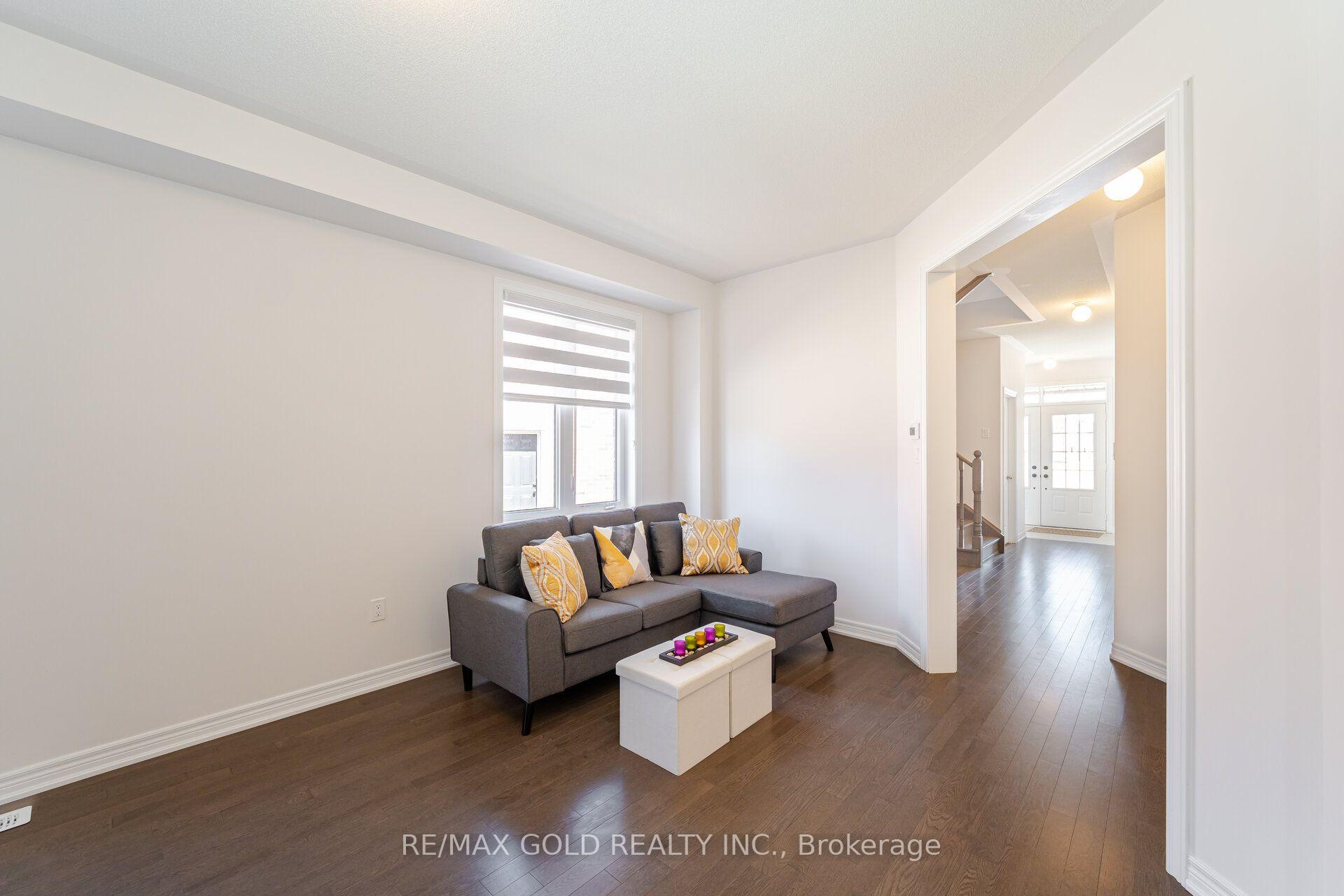 Photo 5 of 210 Chippewa Avenue, Shelburne — HOMEH