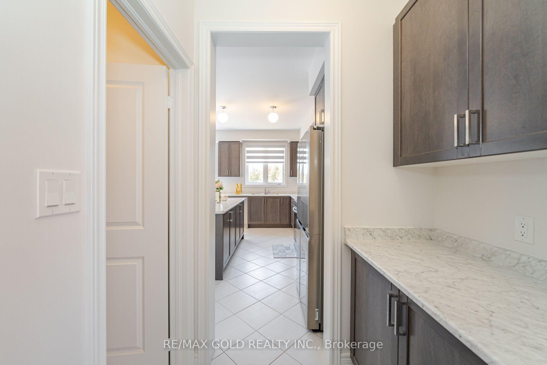 Photo 12 of 210 Chippewa Avenue, Shelburne — HOMEH