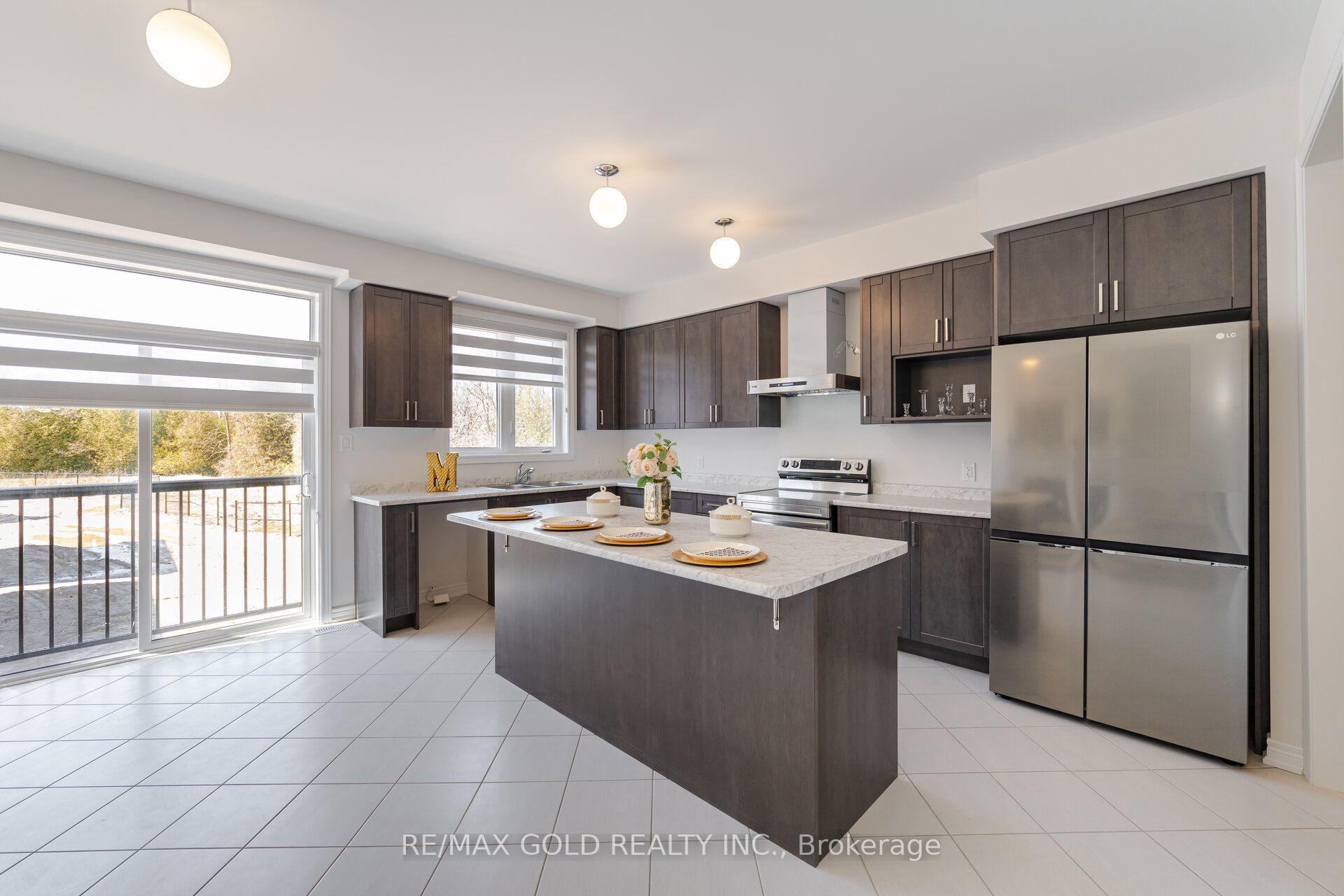 Photo 15 of 210 Chippewa Avenue, Shelburne — HOMEH