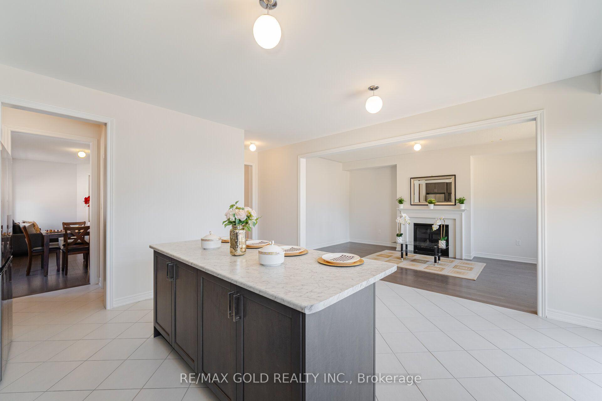 Photo 17 of 210 Chippewa Avenue, Shelburne — HOMEH