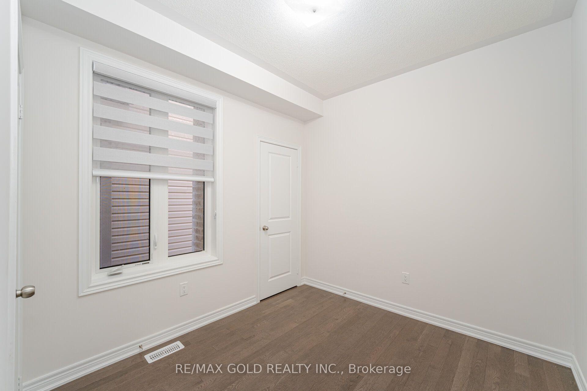 Photo 24 of 210 Chippewa Avenue, Shelburne — HOMEH