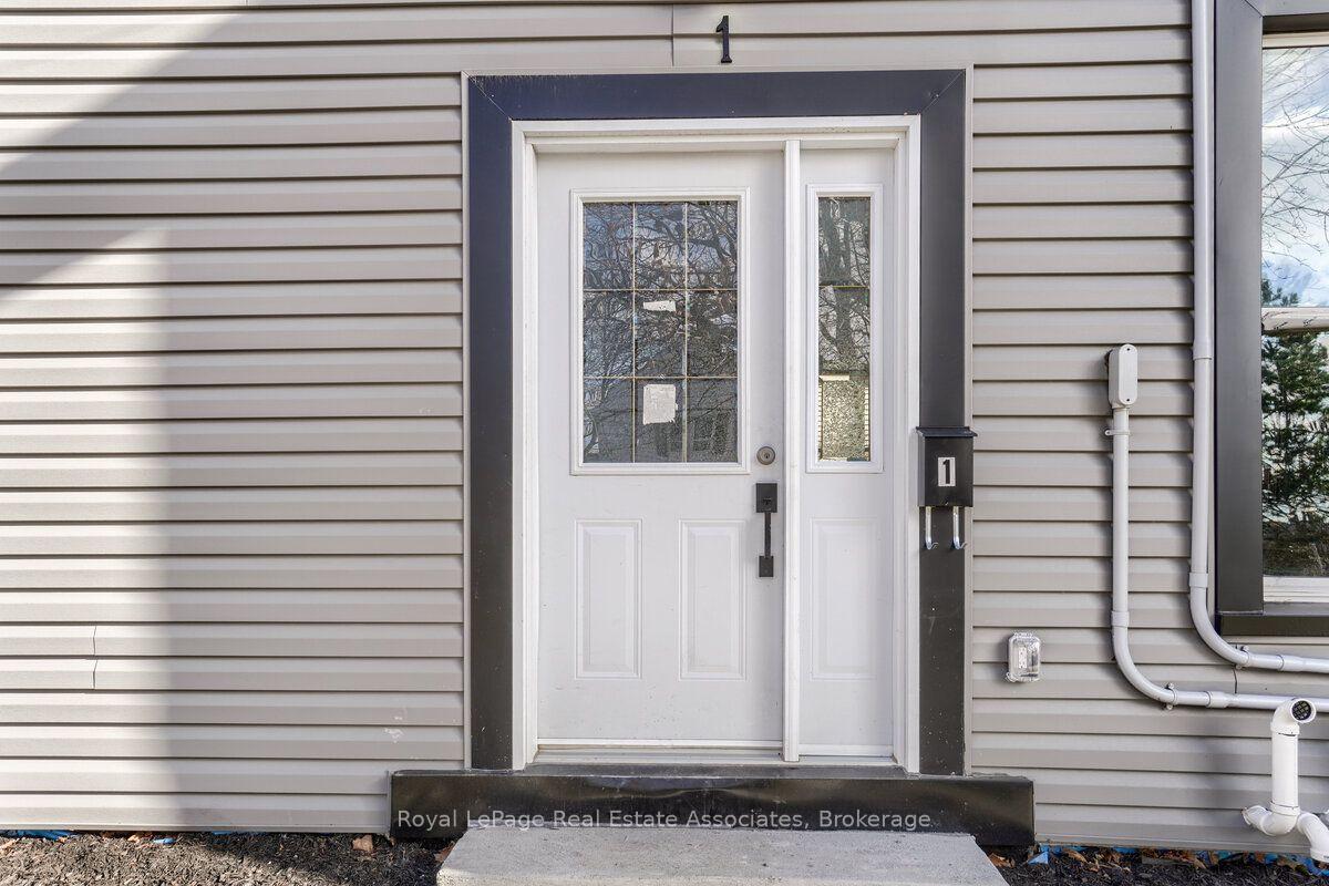 Photo 3 of Unit 1, 39 Welland Avenue S, St. Catharines, Downtown — HOMEH