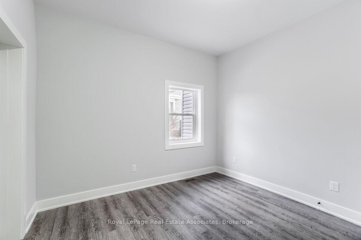 Photo 14 of Unit 1, 39 Welland Avenue S, St. Catharines, Downtown — HOMEH