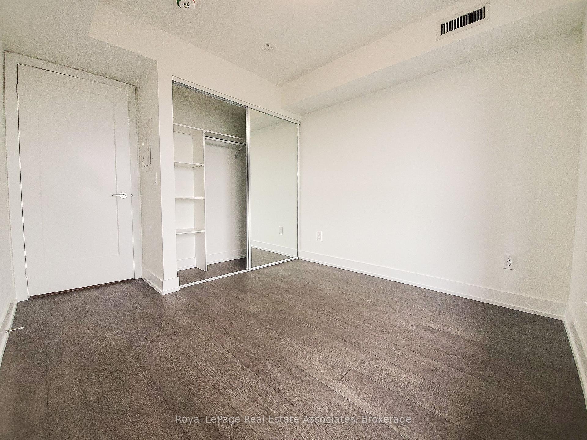 Photo 4 of Unit 1528, 5 Mabelle Avenue, Etobicoke, Islington-City Centre West — HOMEH