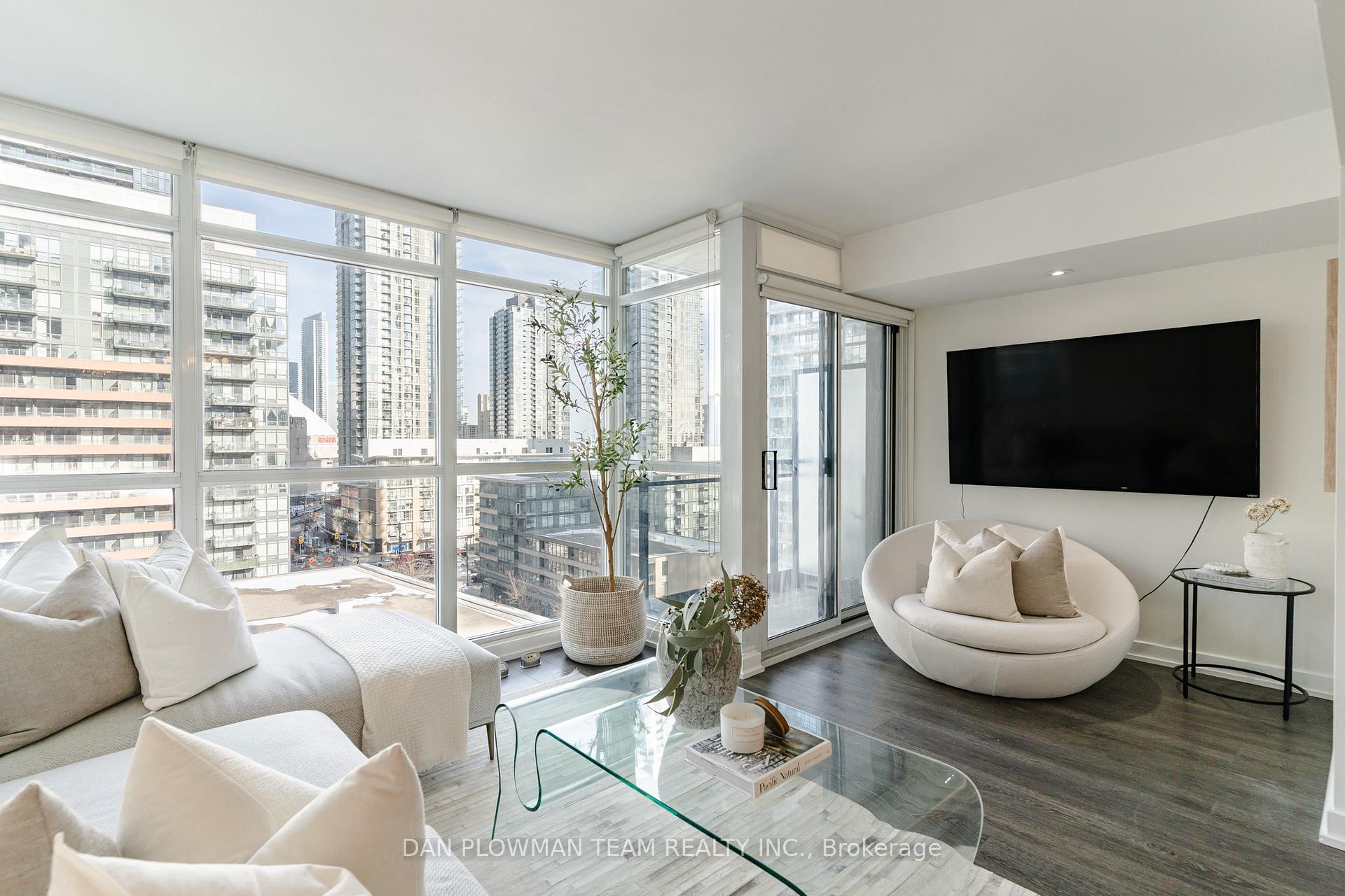 Photo 1 of Unit 1006, 8 Telegram Mews, Toronto, Waterfront Communities — HOMEH