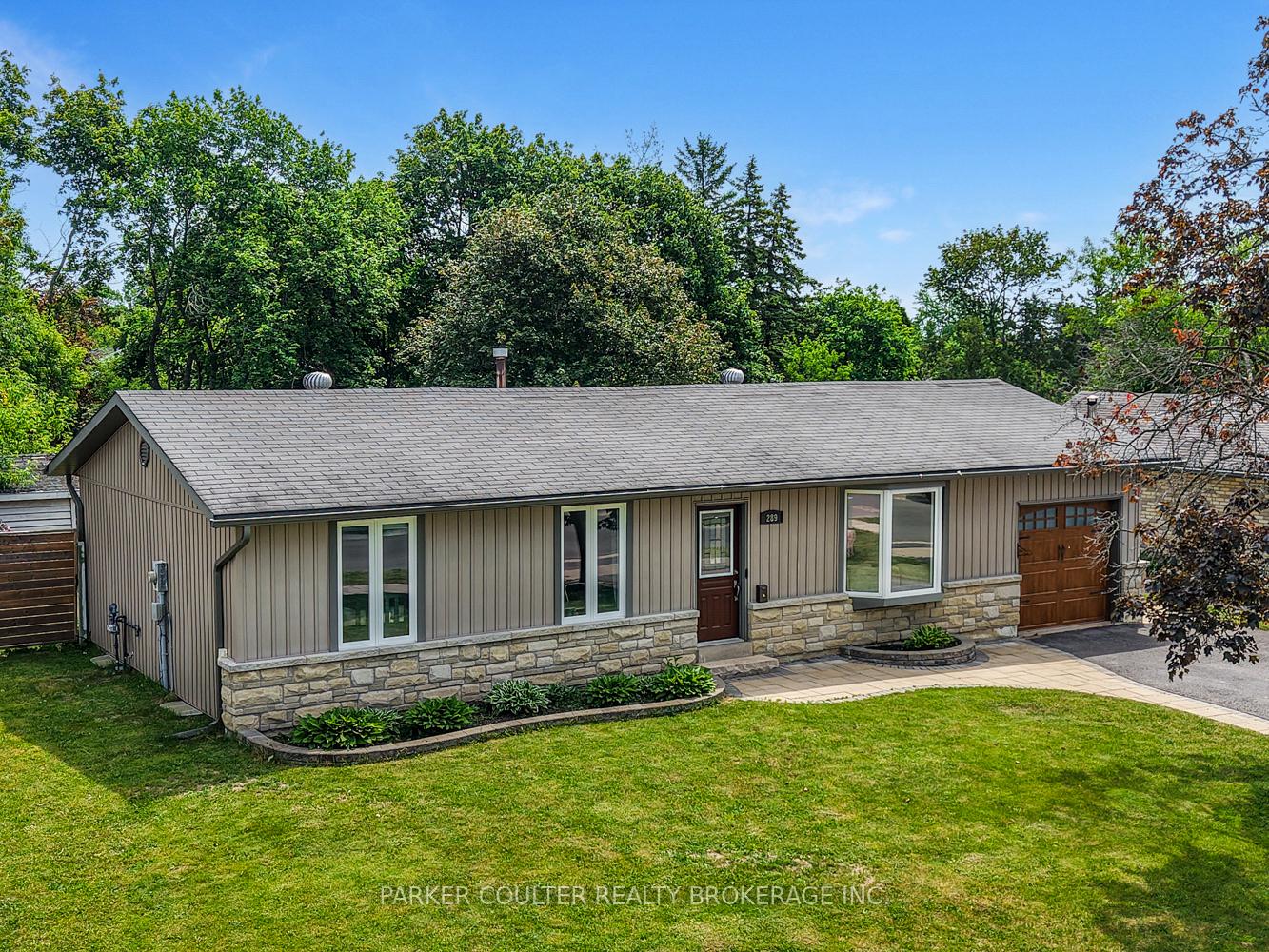 Photo 2 of 289 Pine Drive, Barrie, Bayshore — HOMEH
