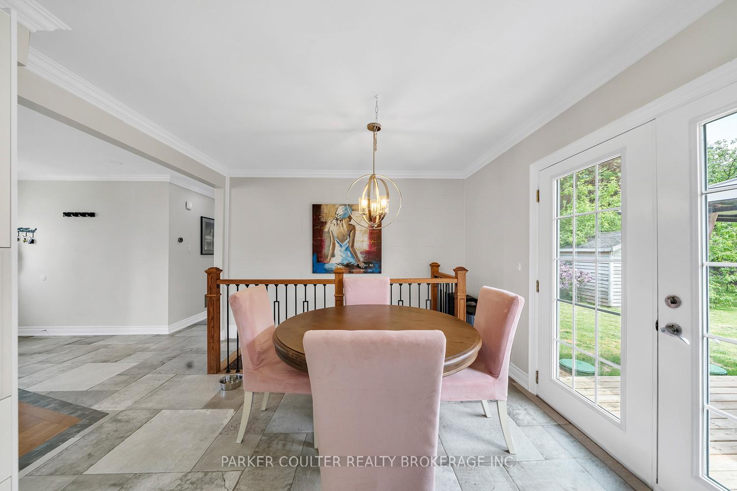 Photo 15 of 289 Pine Drive, Barrie, Bayshore — HOMEH