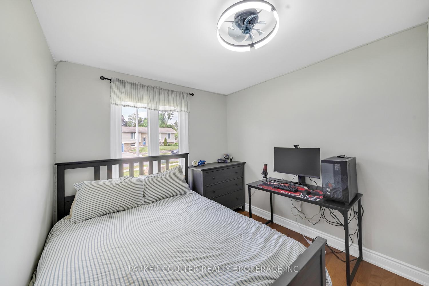 Photo 17 of 289 Pine Drive, Barrie, Bayshore — HOMEH