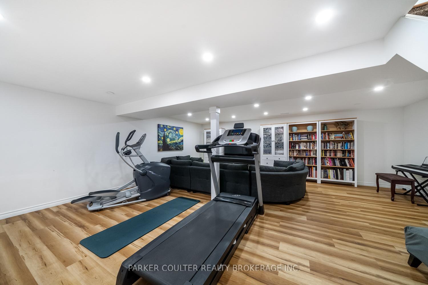 Photo 22 of 289 Pine Drive, Barrie, Bayshore — HOMEH