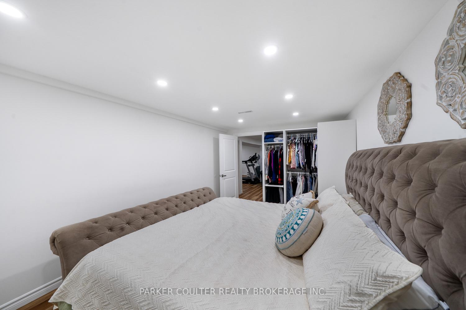 Photo 26 of 289 Pine Drive, Barrie, Bayshore — HOMEH