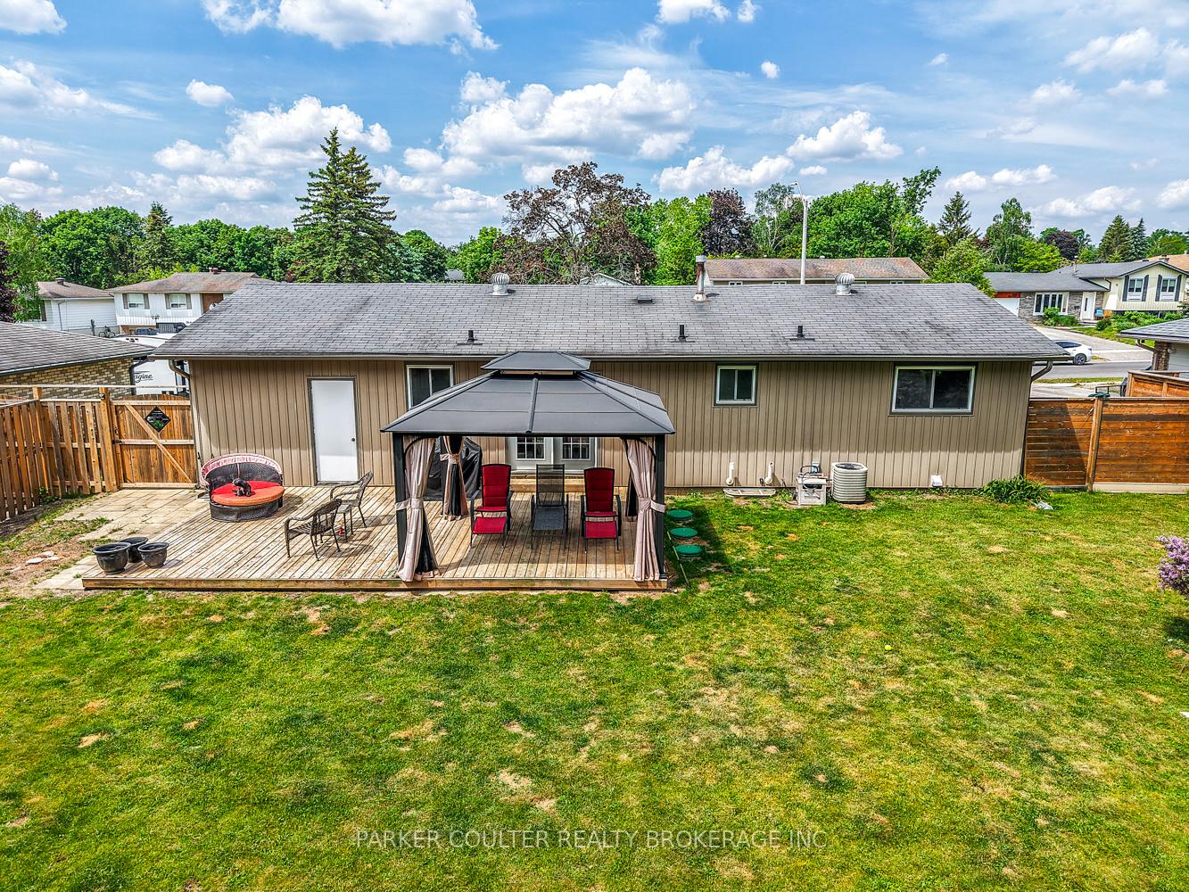 Photo 35 of 289 Pine Drive, Barrie, Bayshore — HOMEH