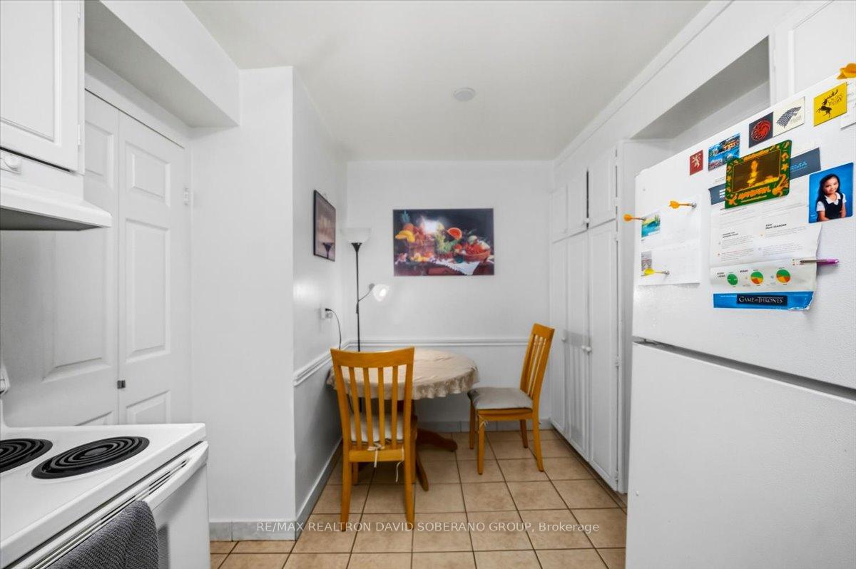 Photo 16 of Unit 601, 130 Neptune Drive, Toronto, Englemount-Lawrence — HOMEH