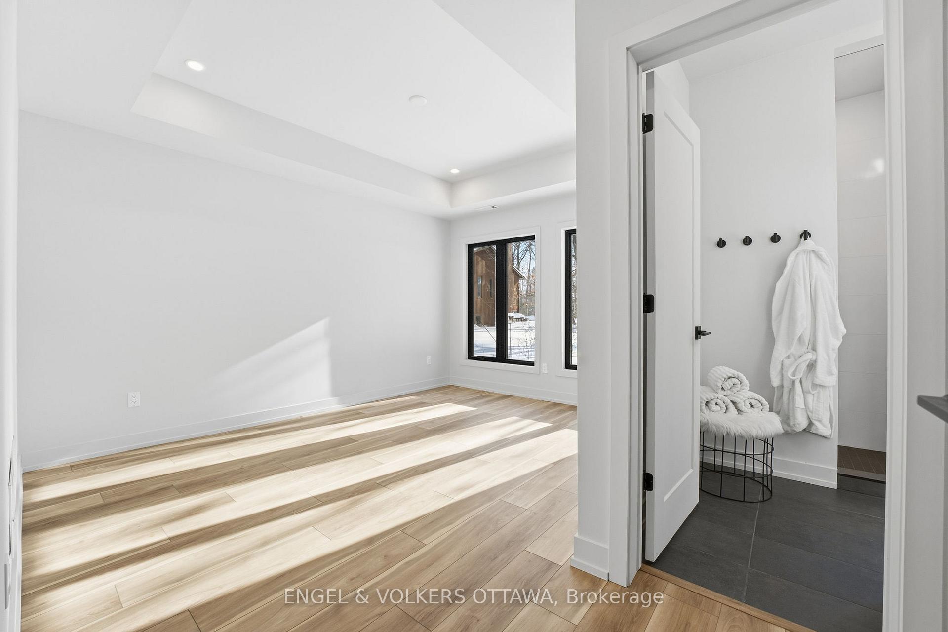 Photo 16 of 557 Bayview Drive, Ottawa, Constance Bay — HOMEH