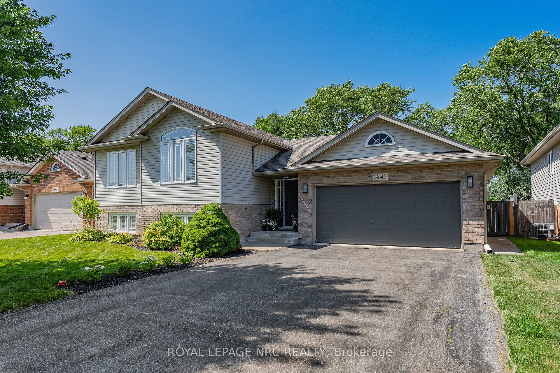 Photo 1 of 3843 Weinbrenner Road, Niagara Falls, Chippawa — HOMEH