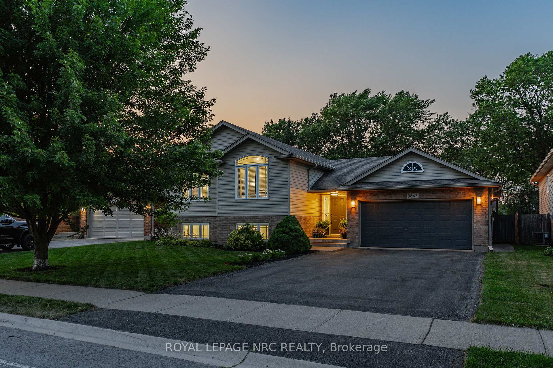 Photo 2 of 3843 Weinbrenner Road, Niagara Falls, Chippawa — HOMEH