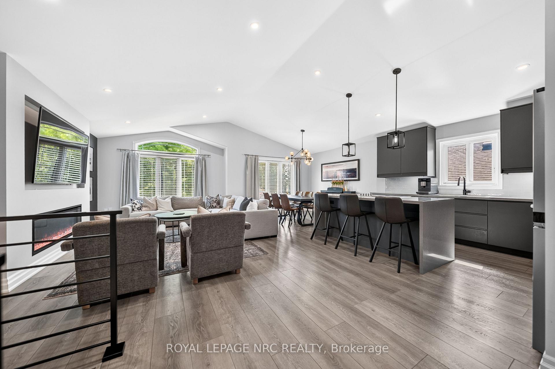 Photo 9 of 3843 Weinbrenner Road, Niagara Falls, Chippawa — HOMEH