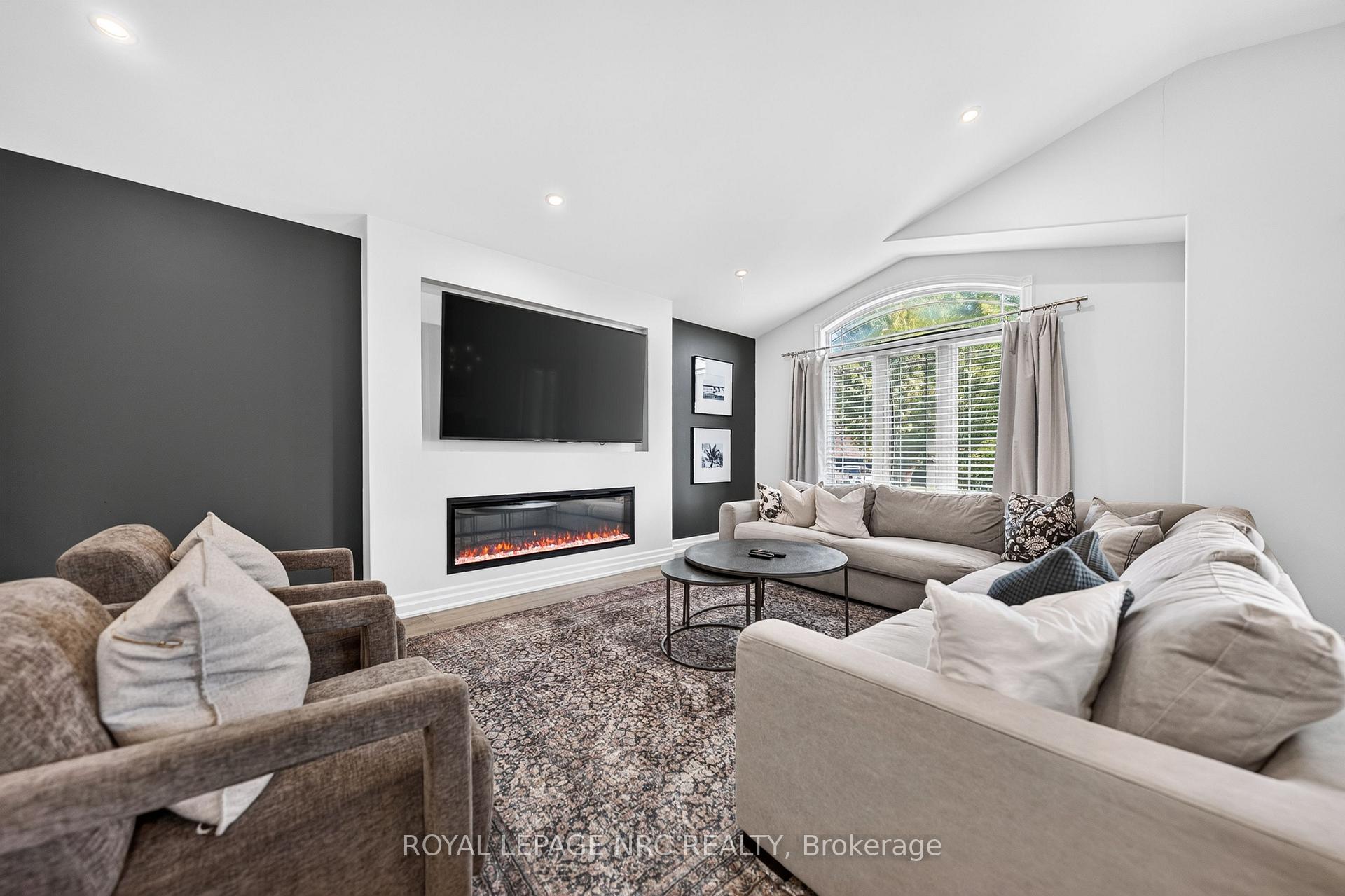 Photo 10 of 3843 Weinbrenner Road, Niagara Falls, Chippawa — HOMEH