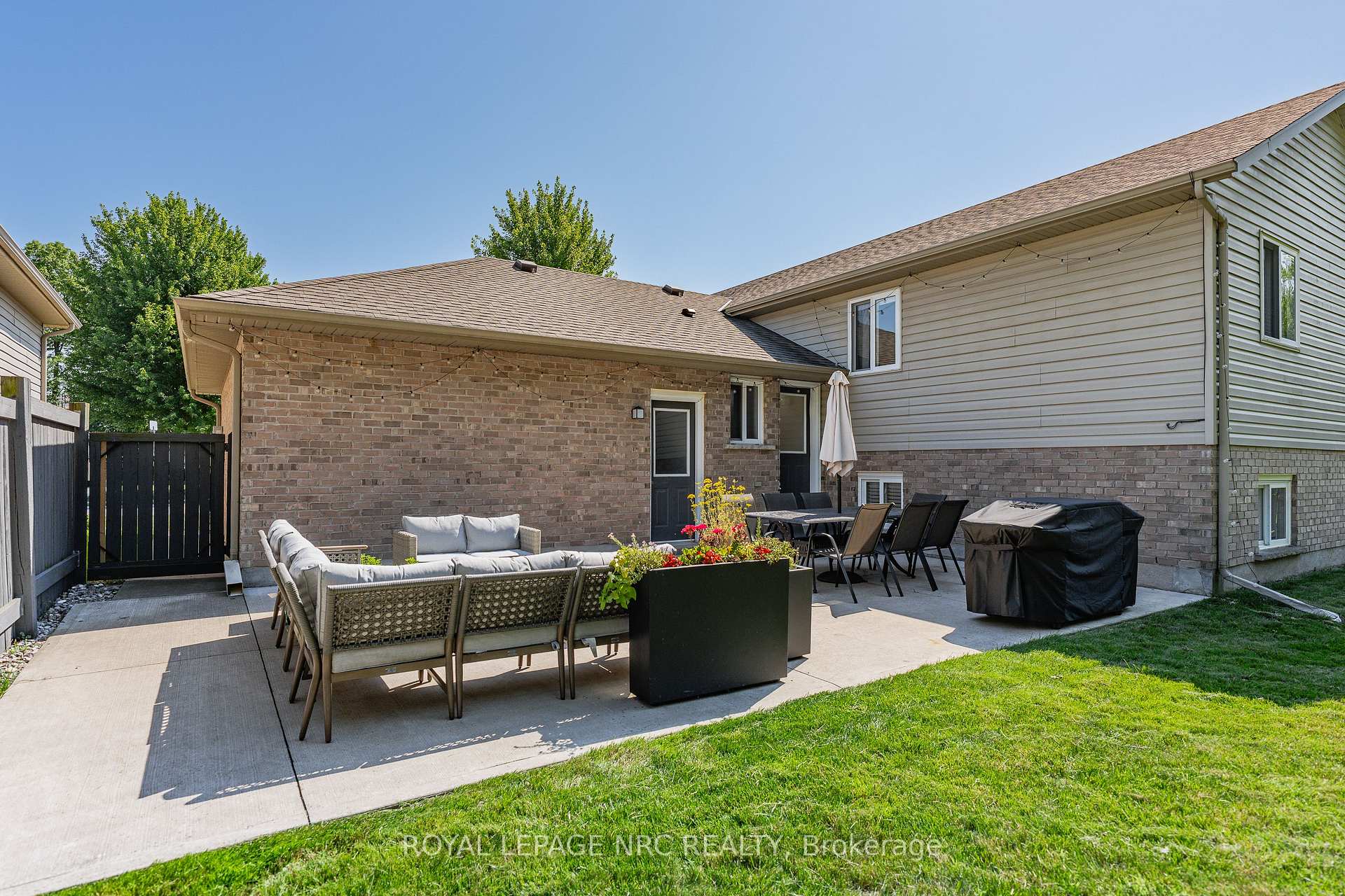 Photo 40 of 3843 Weinbrenner Road, Niagara Falls, Chippawa — HOMEH