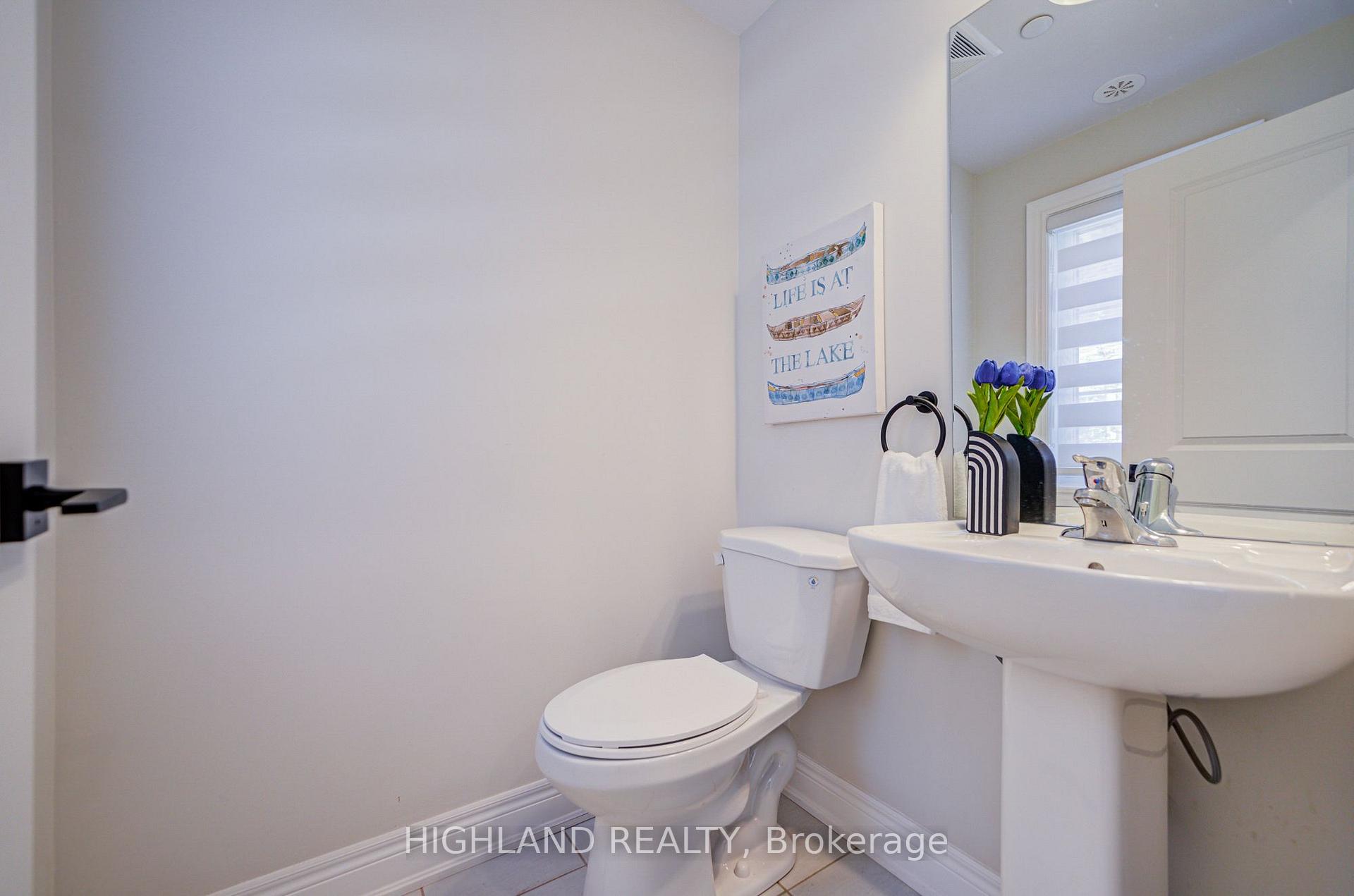 Photo 6 of Unit 22, 270 Melody Common, Oakville, River Oaks — HOMEH