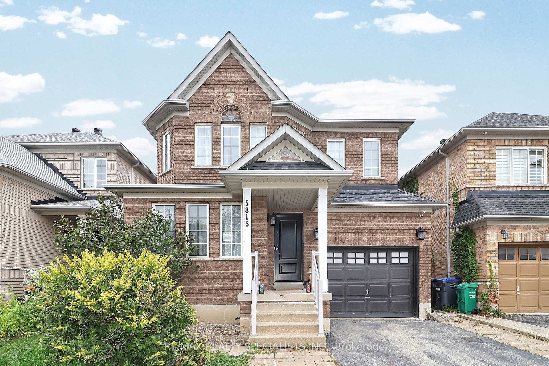 Photo 3 of 5815 Rainspring Drive, Mississauga, Churchill Meadows — HOMEH