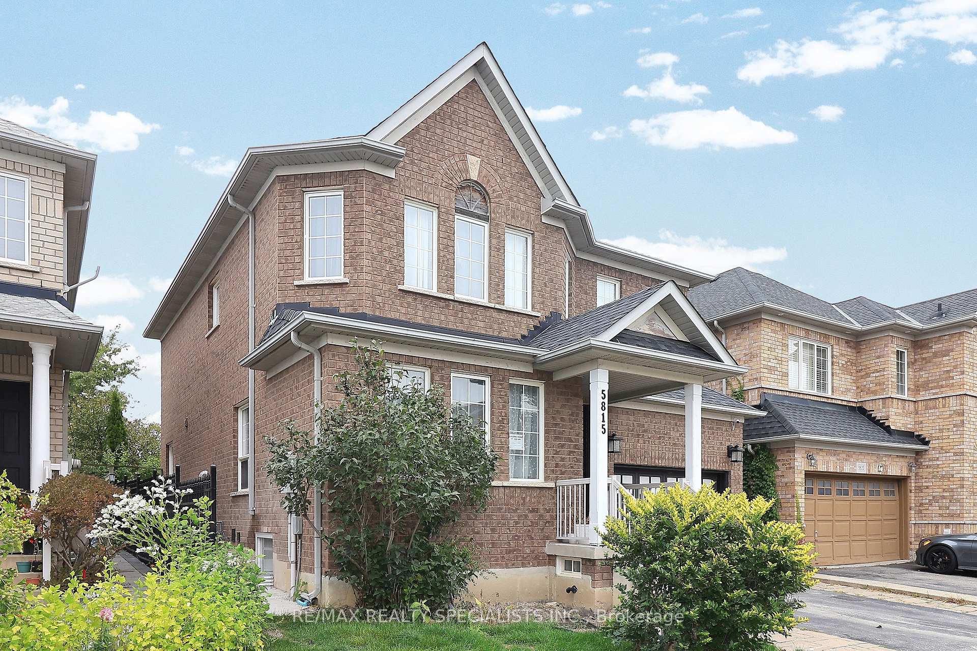 Photo 4 of 5815 Rainspring Drive, Mississauga, Churchill Meadows — HOMEH